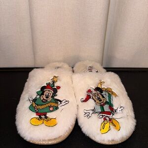 Mickey Christmas slippers 3-4 adult